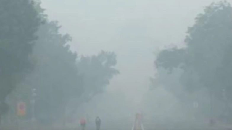 Delhi Air Pollution: AAP Govt Unhappy With Officials Regarding Negligence in Implementation of GRAP To Curb Pollution, Say Sources