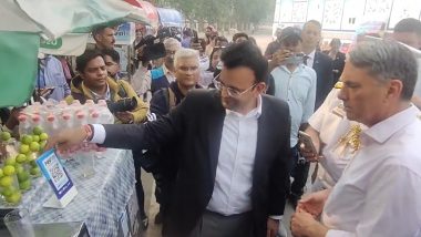 Australian Deputy Prime Minister Richard Marles Drinks ‘Nimbu Pani’, Eats ‘Ram Laddu’ at Street Stall in Delhi, Pays Through UPI (Watch Video)