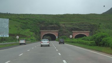 Mumbai-Pune Expressway To Remain Shut for Six-Hour Today for Panvel-Karjat Double Line Railway Project, Announces MRVC