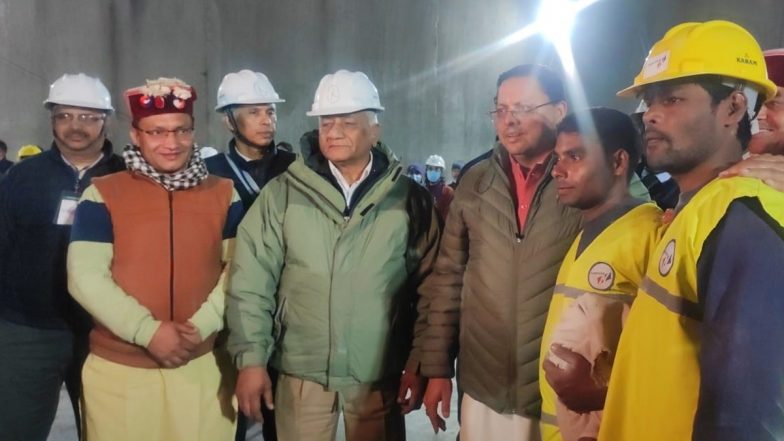 Uttarakhand Tunnel Rescue Operation Update: Uttarakhand CM Pushkar Singh Dhami Meets Rescued Workers, Asks About Their Well-Being (See Pics and Video)