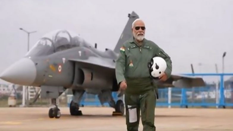PM Narendra Modi’s Sortie in Tejas Statement of Atmanirbhar Bharat, Boost To ‘Make in India’ in Defence Sector, Says EAM S Jaishankar