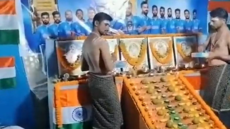 ICC World Cup 2023: Ayyappa Devotees Offer Prayers for India’s Victory in Andhra Pradesh’s Srikakulam Ahead of Ind vs Aus Finals (Watch Video)