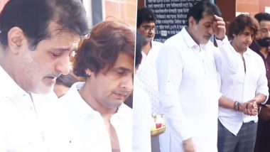 Rajkumar Kohli Funeral Update: Armaan Kohli Breaks Down While Performing His Father's Last Rites and Is Consoled By Sonu Nigam (Watch Video)