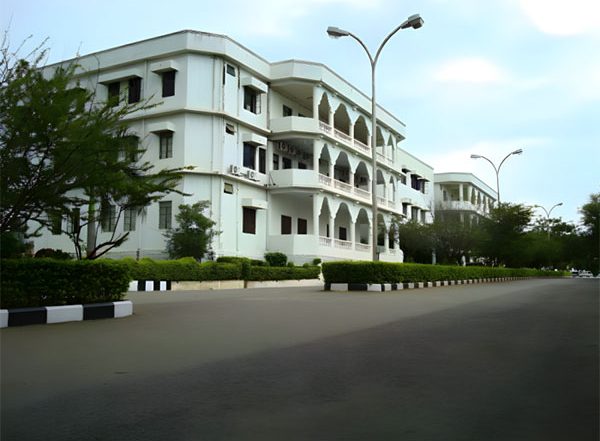 Business News | IIIT Hyderabad Marks 25th Anniversary with the Launch of Online Masters Programme in Computer Science
