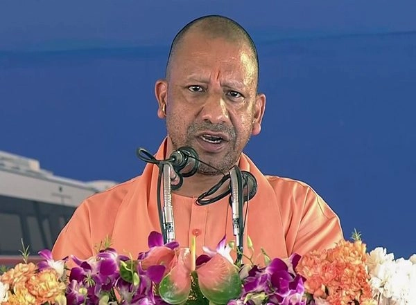 India News | Yogi Govt to Rejuvenate 277 Roads Across Uttar Pradesh at Cost of Rs 319.73 Cr