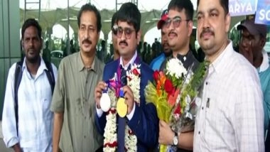 Sports News | Asian Para Games Medalist Soundarya Pradhan Receives Warm Welcome in Bhubaneswar