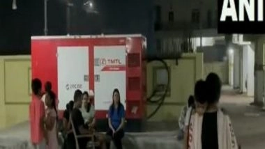 India News | Panic Grips Delhi-NCR, UP and Bihar After Earthquake Strikes North India