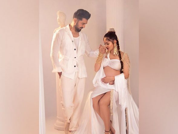 Entertainment News | Rubina Dilaik Oozes Retro Vibes in Maternity Photoshoot - Vimarsana News