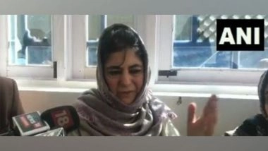 India News | J-K: Mehbooba Mufti Meets Family of Slain Cop in Baramulla