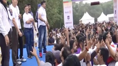 Sports News | Telangana: Sachin Tendulkar Attends Marathon Event in Hyderabad