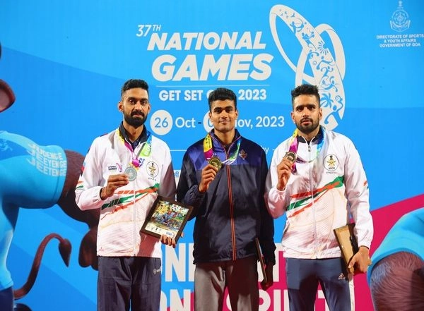 Sports News | With National Games Gold in His Bag, Gujarat Hurdler Dhaval Utekar Now Hopes to Make India Camp