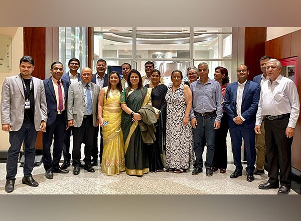World News | Meenakashi Lekhi Interacts with Indian Diaspora in Ecuador