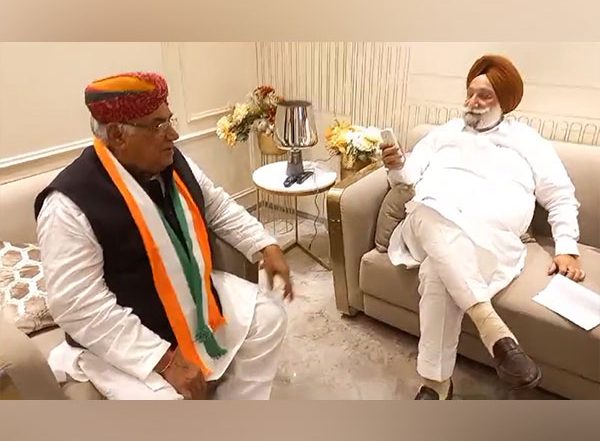 India News | Rajasthan: Former BJP MP Joins Congress Ahead of Assembly Polls