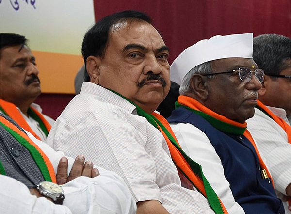 India News | Maharashtra: Ex-minister Eknath Khadse Suffers Heart Attack, Hospitalised, Says Supriya Sule
