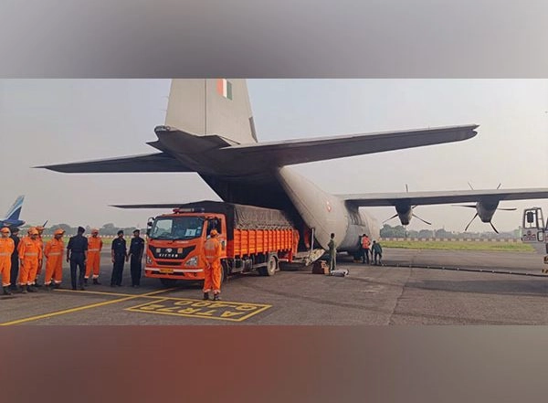 World News | India's Second Flight Carrying 9 Tonnes of Emergency Relief Lands in Nepal