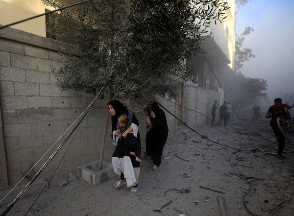 World News | Israel-Hamas War: Gaza Fatalities Surpass 10,000; Rafah Border Crossing Reopened