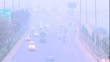 India News | Delhi Chokes as 'severe' Air Quality Persists, Truck Entry Restricted