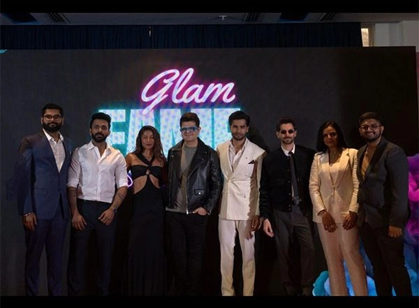 Business News | Sunny Leone, Neil Nitin Mukesh & Esha Gupta Turn Judges for Unique Mentor-based Reality Show 'Glam Fame'