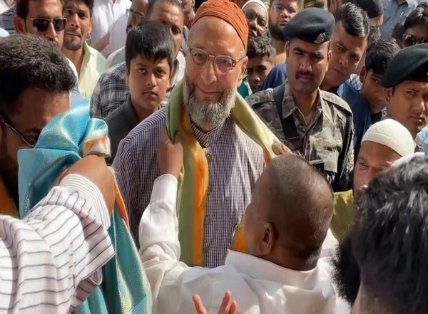 India News | Asaduddin Owaisi Starts Door-to-door Campaign in Hyderabad Ahead of Telangana Elections