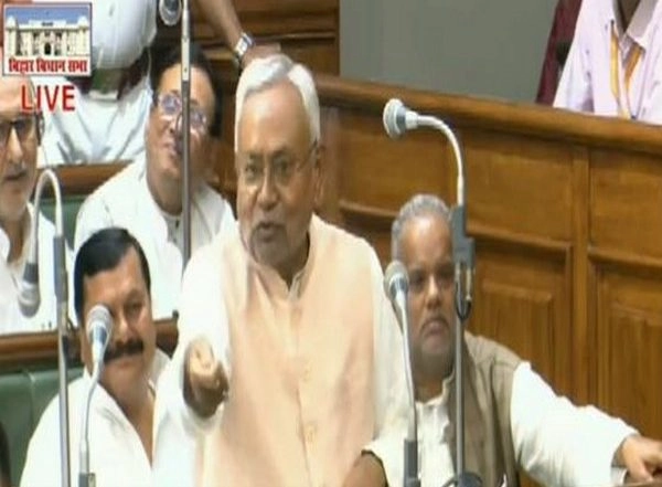 India News | Nitish Kumar Uses Derogatory Language in State Assembly to Explain Role of Women in Population Control
