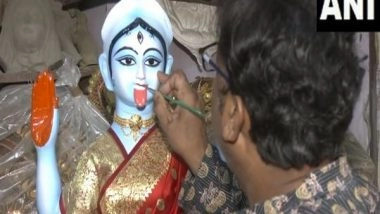 India News | Kolkata: Artisans Giving Final Touches to Idols of Kali for Puja Celebrations