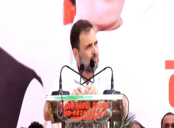 India News | Rahul Gandhi Targets Government over 'unemployment', Accuses PM Modi of Speaking in Different Tones on Caste Factor