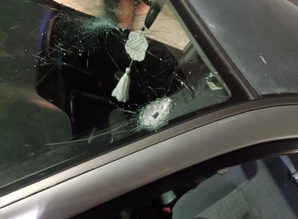 World News | Baby Escapes Injury as Hamas Fire on Israeli Car