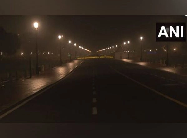 India News | Delhi NCR Sees Sudden Change in Weather, Receives Light Rain