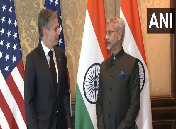 World News | At 2+2 Dialogue, India-US Reaffirmed Their Commitment to Defence Industrial Cooperation Projects
