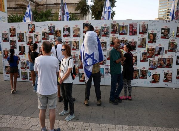 World News | Israel, Hamas Negotiate to Release Civilian Hostages in Gaza