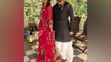 Entertainment News | Kareena Kapoor, Saif Ali Khan Exude Desi Vibes at Diwali Celebration