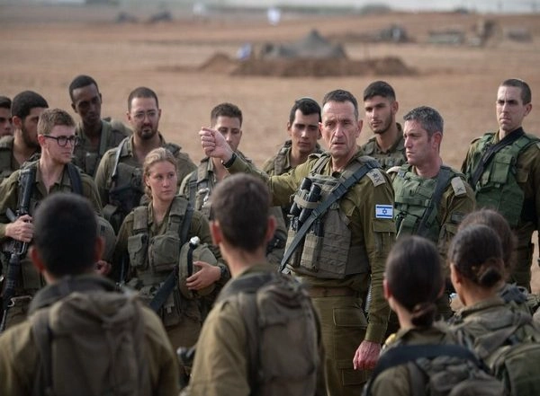 World News | Israel's Military Chief Flies over Gaza, Takes Stock of Ground Operations