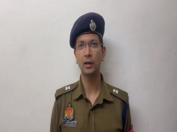 India News | UP: Man Absconding After Killing His Wife in Noida - Vimarsana News