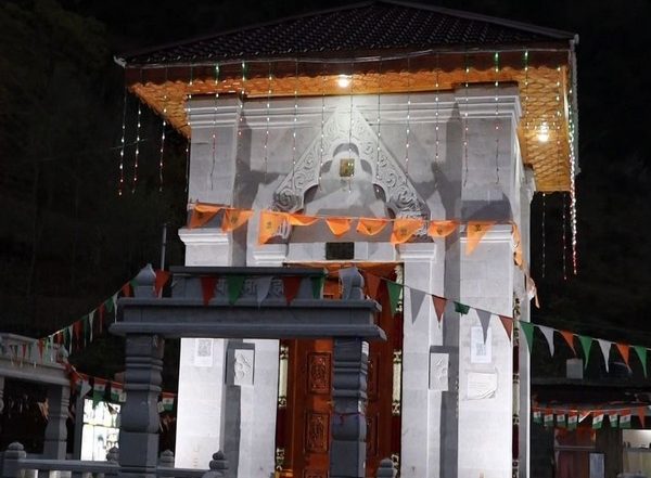 India News | Diwali Celebrated at Sharda Devi Temple This Year in J-K's Teetwal for First Time in 75 Years: Save Sharda Committee