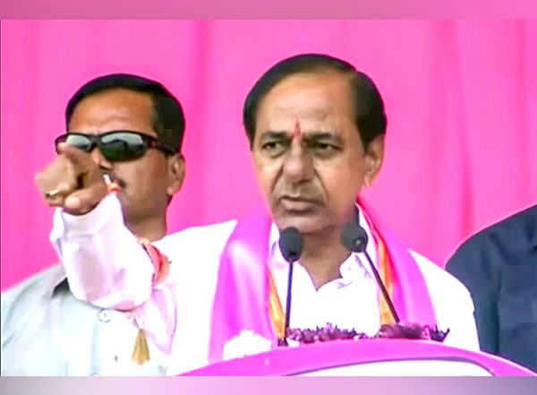India News | Hyderabad: Telangana CM KCR Announces Ex-gratia of Rs 5 Lakh for Kin of Chemical Godown Fire Deceased