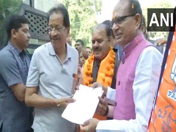 India News | MP CM Chouhan Distributes Voter Slips to Residents in Bhopal, Urges to Exercise Their Franchise - Vimarsana News