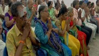 India News | Fans Offer Prayers for India's Victory in WC Semi-final Match Against New Zealand
