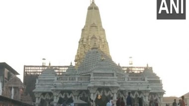 India News | Gujarat: Devotees Offer Prayers to Ambaji Dham on Bhai Dooj; Invoke Blessings for India Ahead of Semi-final Match