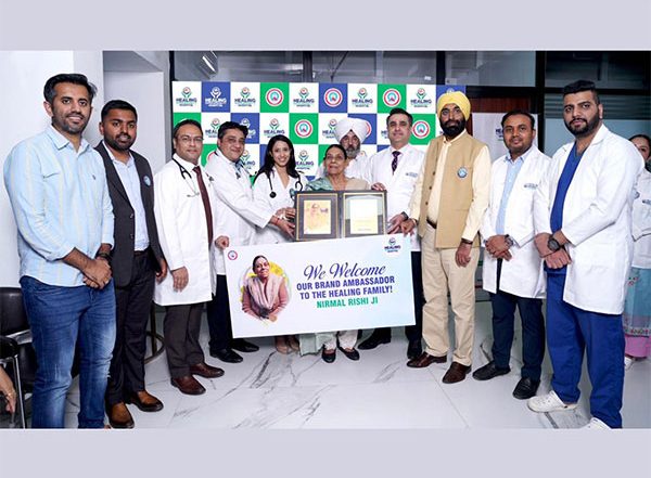 Business News | Renowned Actress Nirmal Rishi Joins Healing Hospital Chandigarh as Brand Ambassador, Pioneering a Compassionate Healthcare Revolution