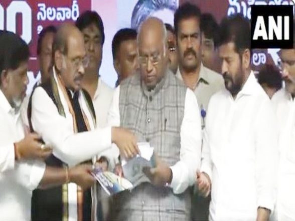 India News | Congress Launches Election Manifesto in Poll-bound Telangana, Promises Six Guarantees - Vimarsana News