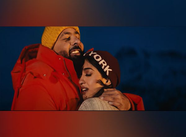 Entertainment News |  Badshah, Gayatri Bhardwaj Come Up with Romantic Song 'Jawaab'