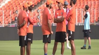 Sports News | Rohit Sharma, Rahul Dravid Inspect Ahmedabad Pitch Ahead of World Cup Final