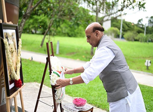 World News | Union Defence Minister Rajnath Singh Visits Singapore