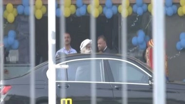 Sports News | Sadhguru Arrives in Ahmedabad for World Cup 2023 Final Between India, Australia