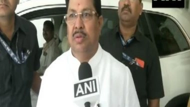 India News | Congress, Sanjay Raut Raise Issue of Kapil Dev Not Being Invited to World Cup, Organisers Criticised