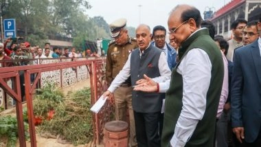 India News | Delhi LG Visits Chandni Chowk Area, Raises Concern on Lack of Civic Facilities