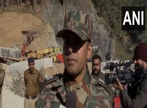 India News | Uttarkashi Rescue Ops: BRO Completes Hill Top Road to Access Silkyara Tunnel for Vertical Drilling