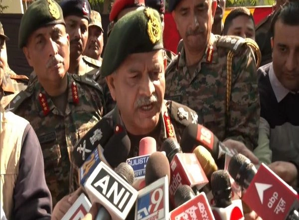 India News | Some Terrorists, Who Crossed Over, Are Retired Pakistani Soldiers: Northern Army Commander Lt Gen Upendra Dwivedi