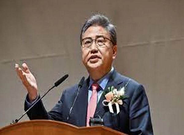 World News | South Korea, China and Japan Foreign Ministers to Meet on Sunday in Busan