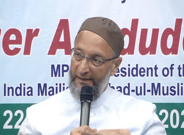 India News | Telangana Polls: RRS Working for Congress to Ensure AIMIM Candidate's Defeat, Alleges Asaduddin Owaisi